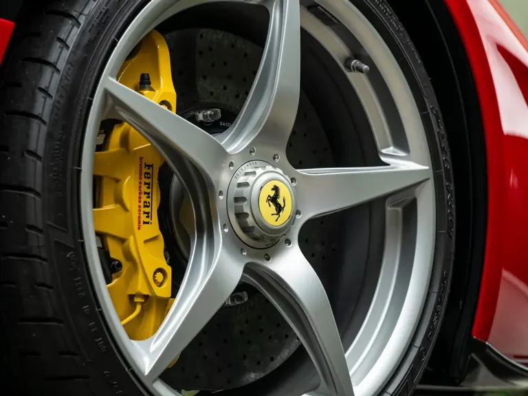 2017 Ferrari LaFerrari Aperta - Image 13 of 31