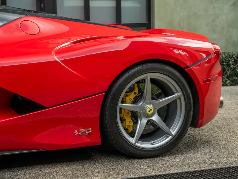 2017 Ferrari LaFerrari Aperta - Image 27 of 31