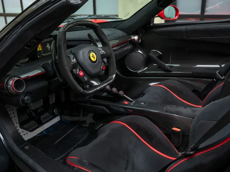 2017 Ferrari LaFerrari Aperta - Image 5 of 31