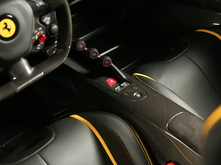 2017 Ferrari LaFerrari Aperta - Image 23 of 31