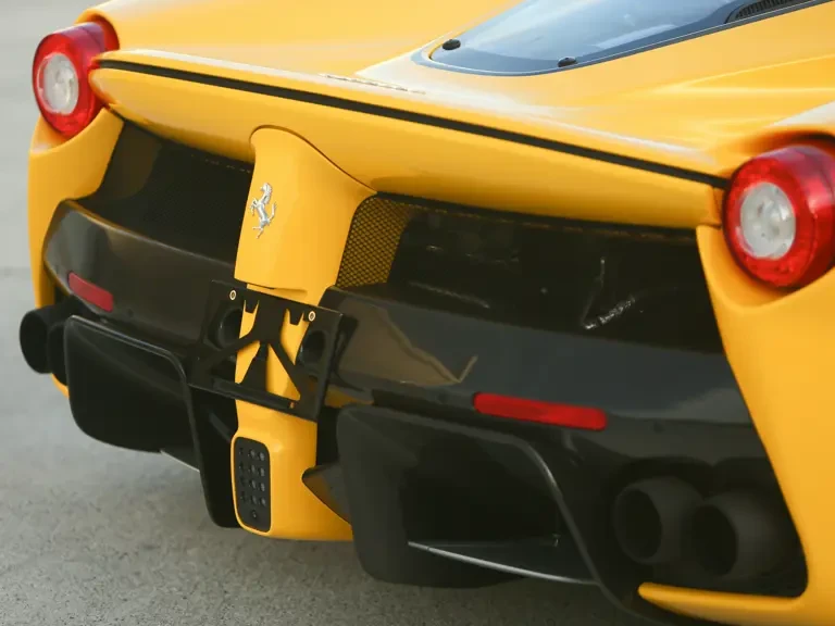 2017 Ferrari LaFerrari Aperta - Image 12 of 31