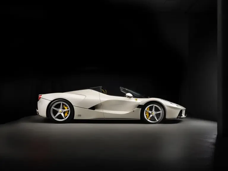 2017 Ferrari LaFerrari Aperta - Image 6 of 30