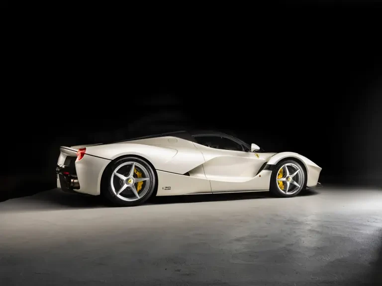 2017 Ferrari LaFerrari Aperta - Image 10 of 30