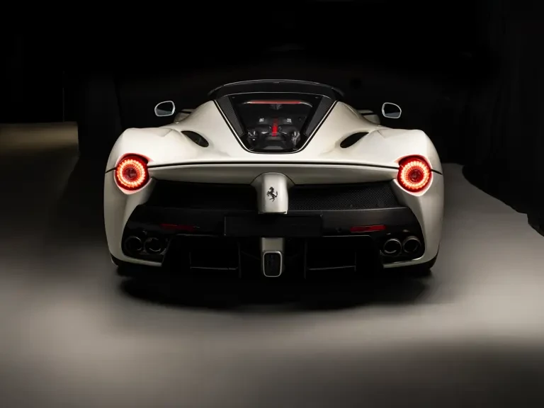 2017 Ferrari LaFerrari Aperta - Image 9 of 30