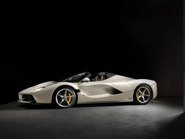 2017 Ferrari LaFerrari Aperta - Image 2 of 30