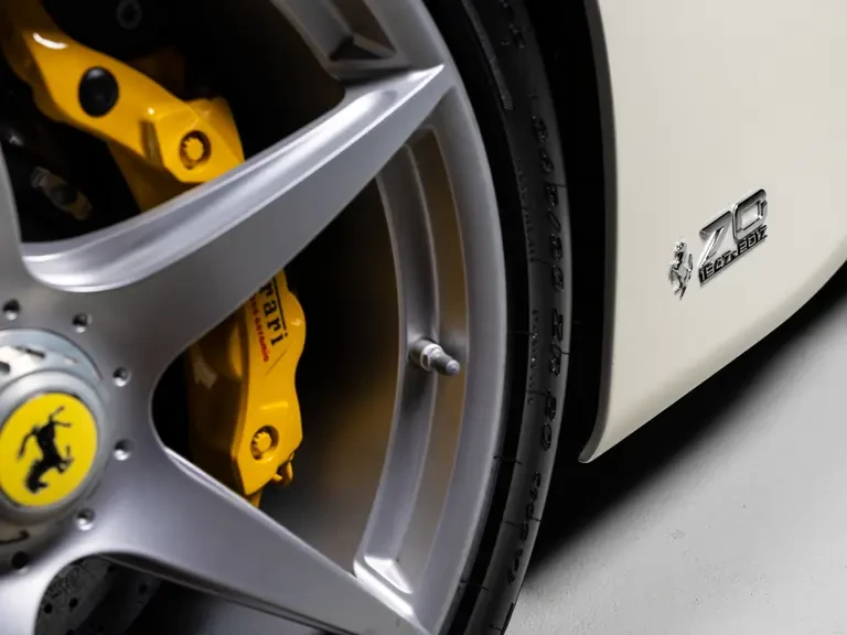 2017 Ferrari LaFerrari Aperta - Image 22 of 30