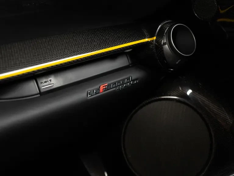 2017 Ferrari LaFerrari Aperta - Image 13 of 30