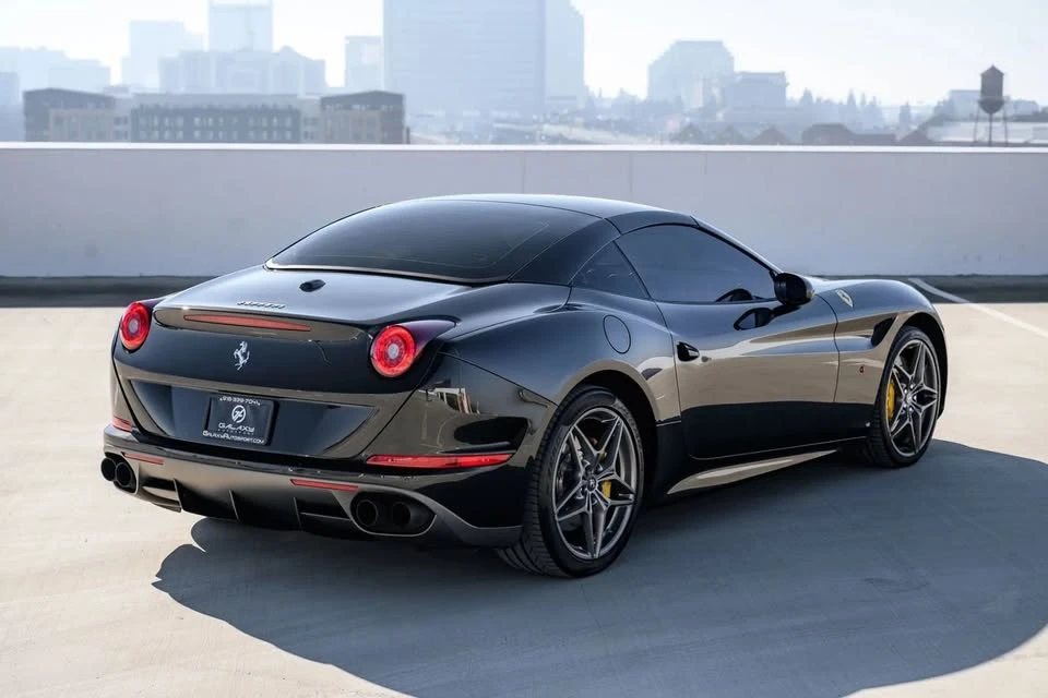 2017 Ferrari California T - Image 7 of 20