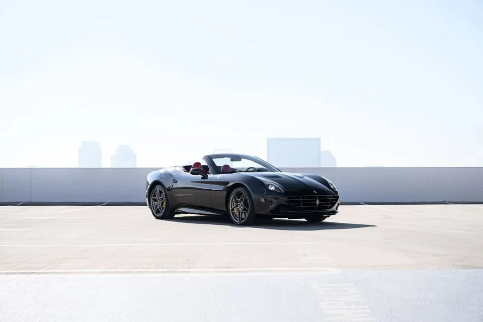 2017 Ferrari California T - Image 2 of 20