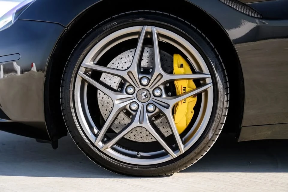 2017 Ferrari California T - Image 11 of 20