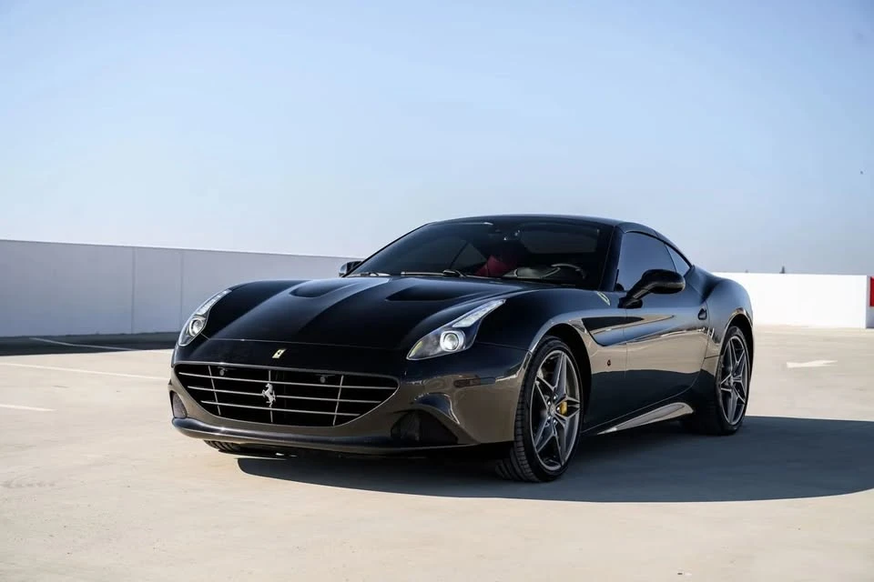 2017 Ferrari California T - Image 6 of 20