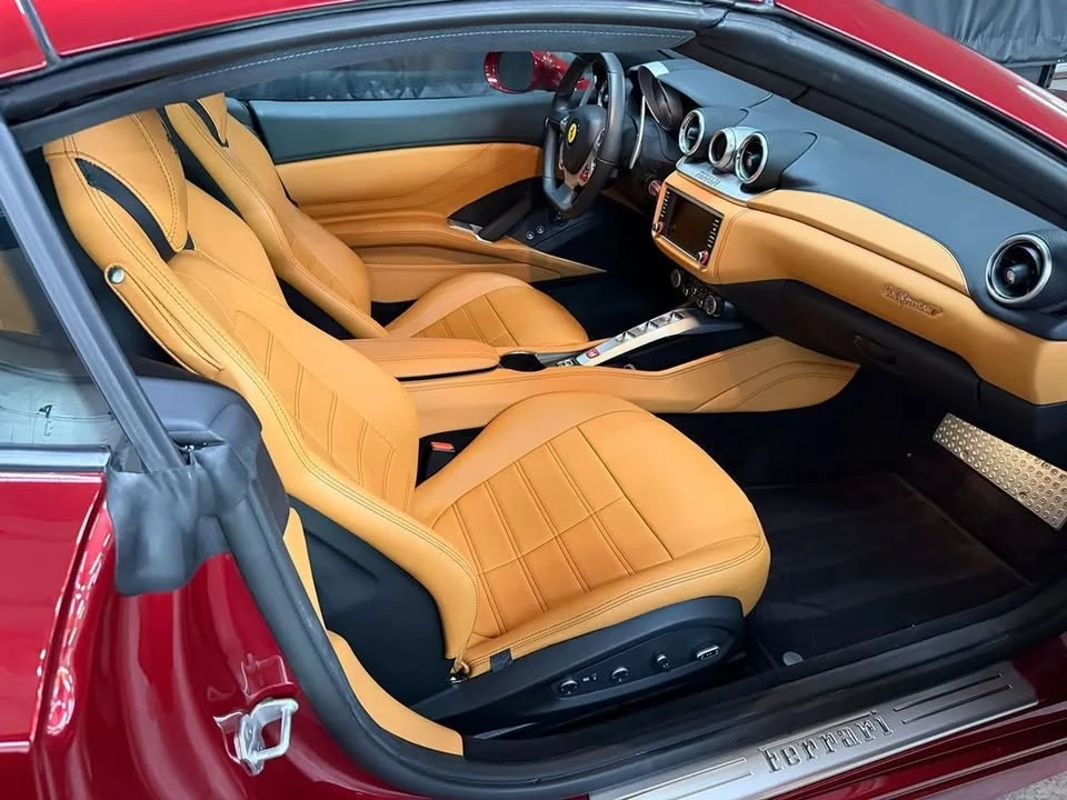 2017 Ferrari California T - Image 20 of 20