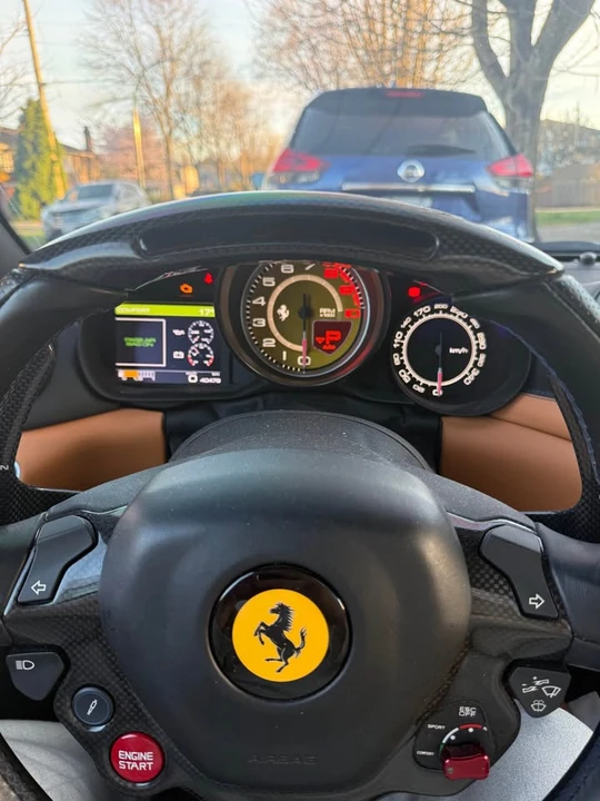 2017 Ferrari California T - Image 5 of 6