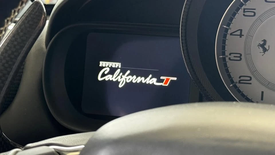 2017 Ferrari California T - Image 12 of 18