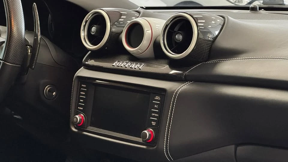 2017 Ferrari California T - Image 20 of 20
