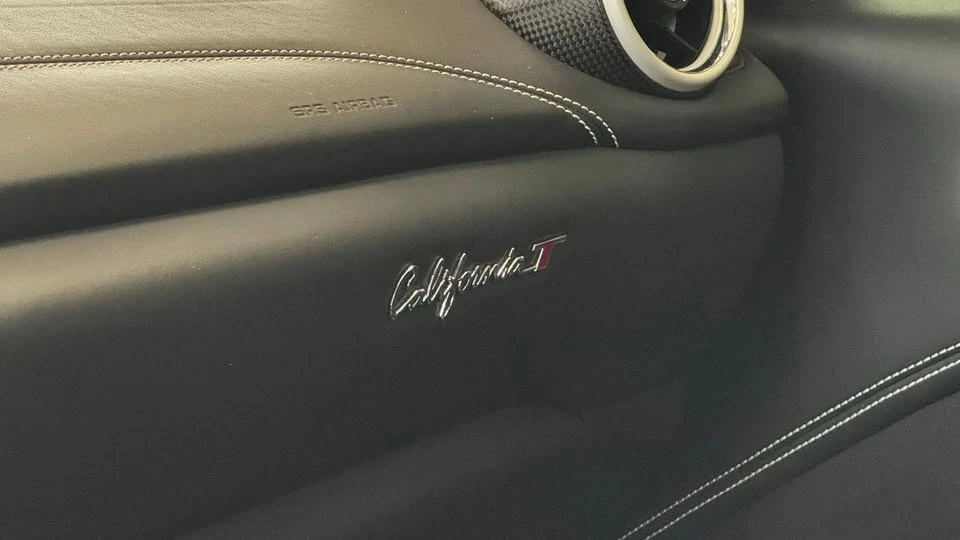 2017 Ferrari California T - Image 14 of 20