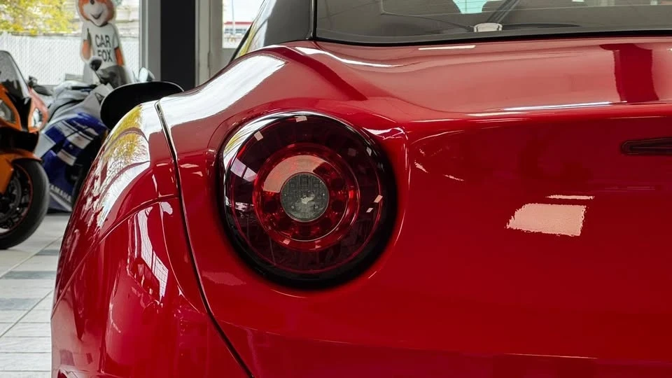 2017 Ferrari California T - Image 8 of 19