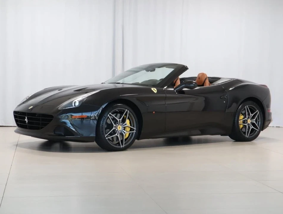 2017 Ferrari California T - Image 2 of 19