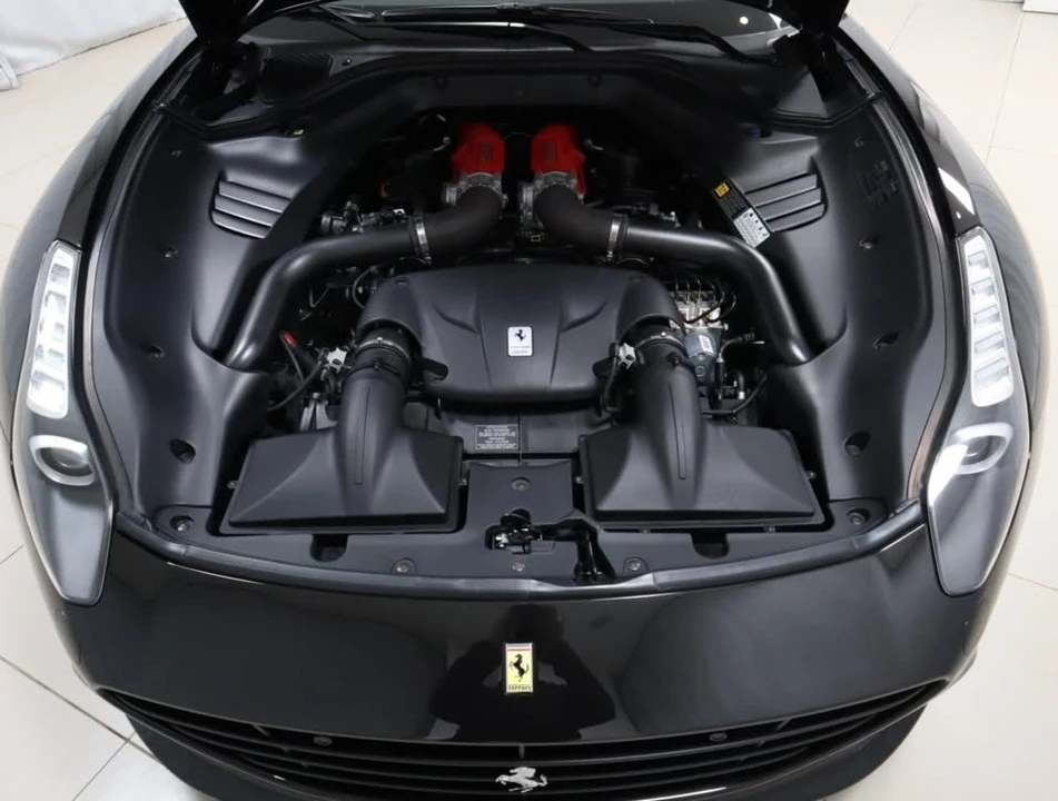 2017 Ferrari California T - Image 19 of 19