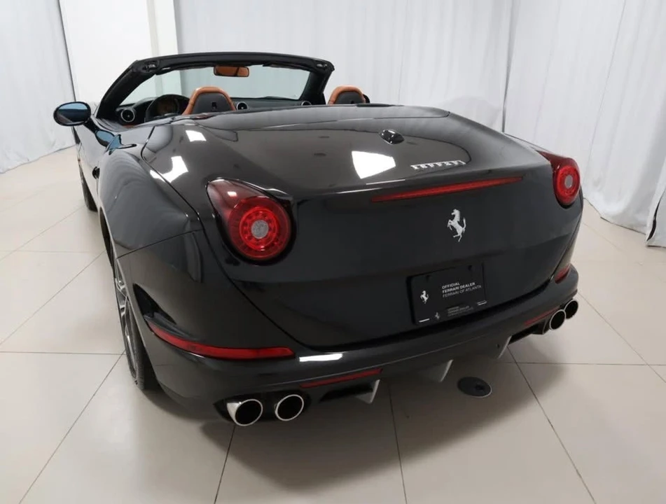 2017 Ferrari California T - Image 12 of 19