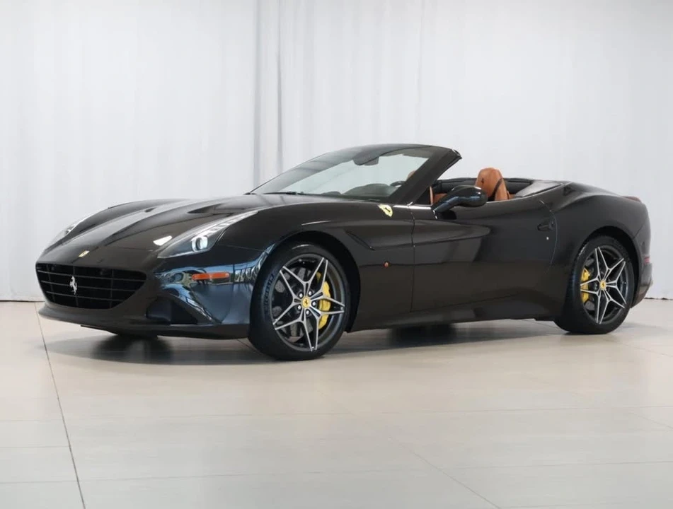2017 Ferrari California T - Image 3 of 19
