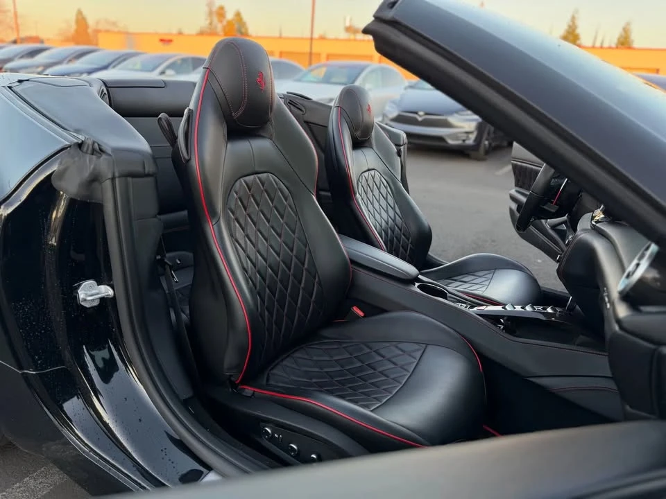 2017 Ferrari California T - Image 9 of 20
