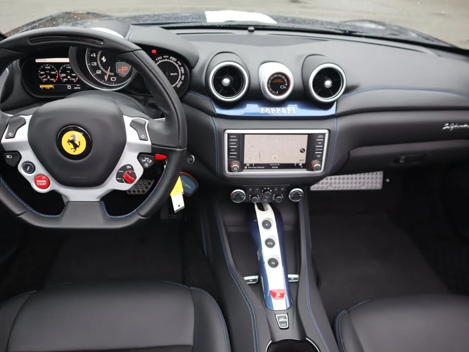 2017 Ferrari California T - Image 11 of 20