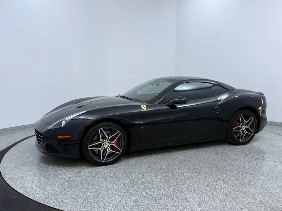 2017 Ferrari California T - Image 2 of 20