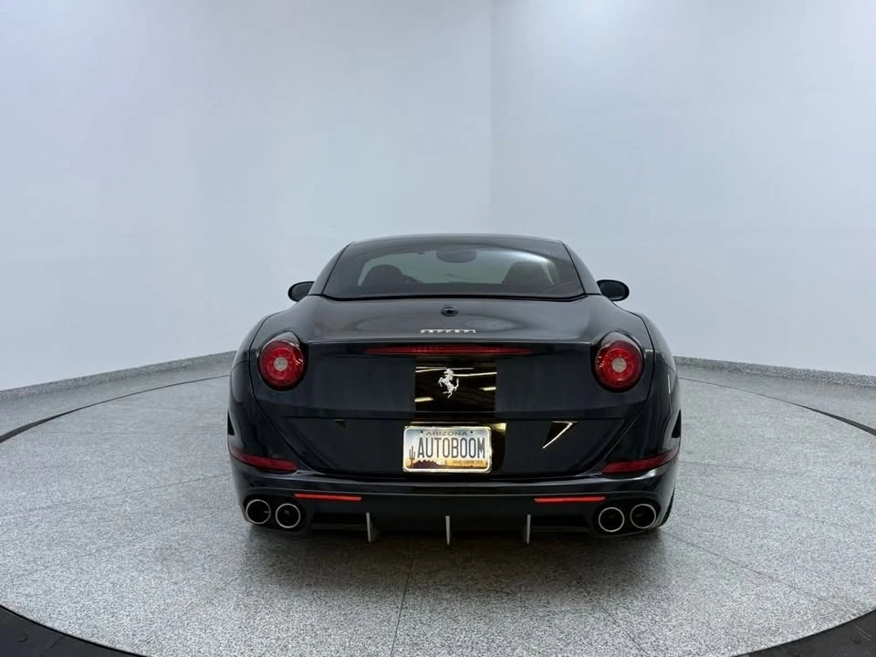 2017 Ferrari California T - Image 5 of 20