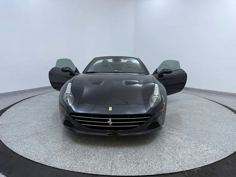 2017 Ferrari California T - Image 12 of 20
