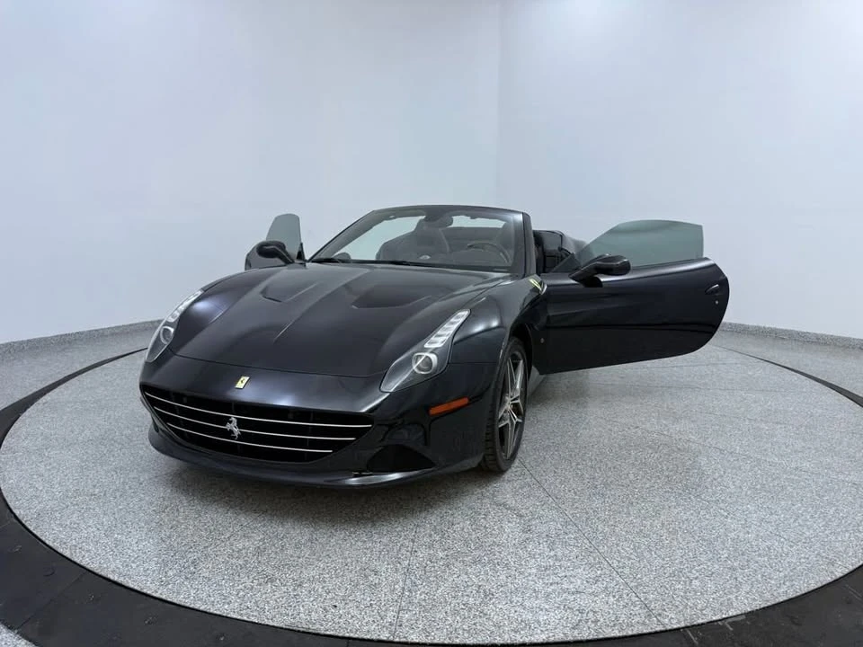 2017 Ferrari California T - Image 13 of 20