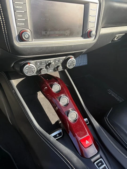2017 Ferrari California T - Image 8 of 16