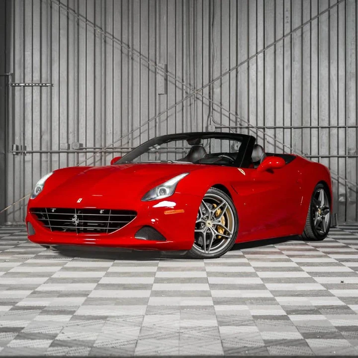 2017 Ferrari California T - Image 6 of 16