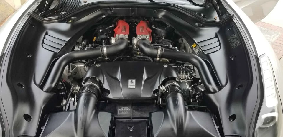 2017 Ferrari California T - Image 7 of 10