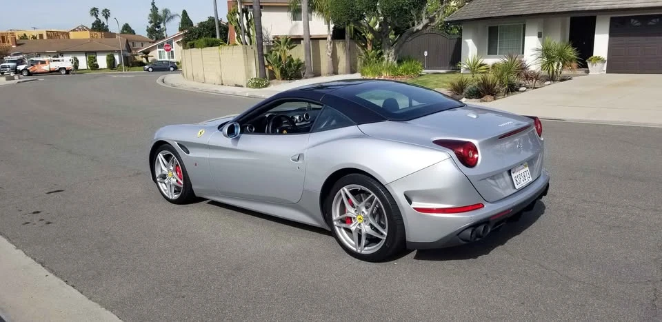 2017 Ferrari California T - Image 2 of 10