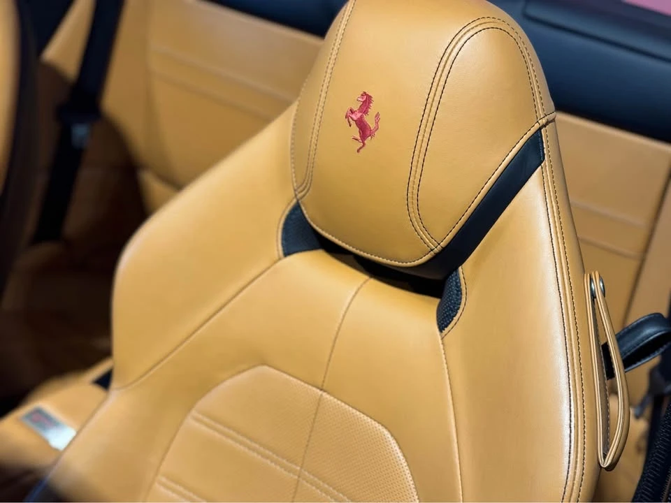 2017 Ferrari California T - Image 9 of 13