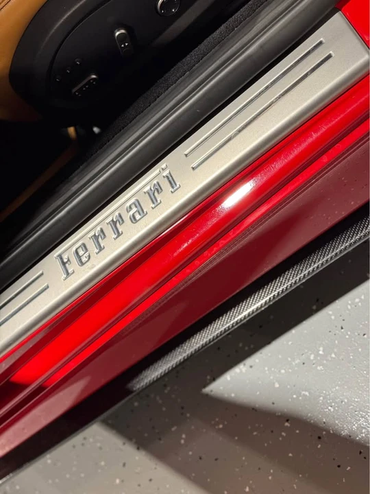 2017 Ferrari California T - Image 6 of 13