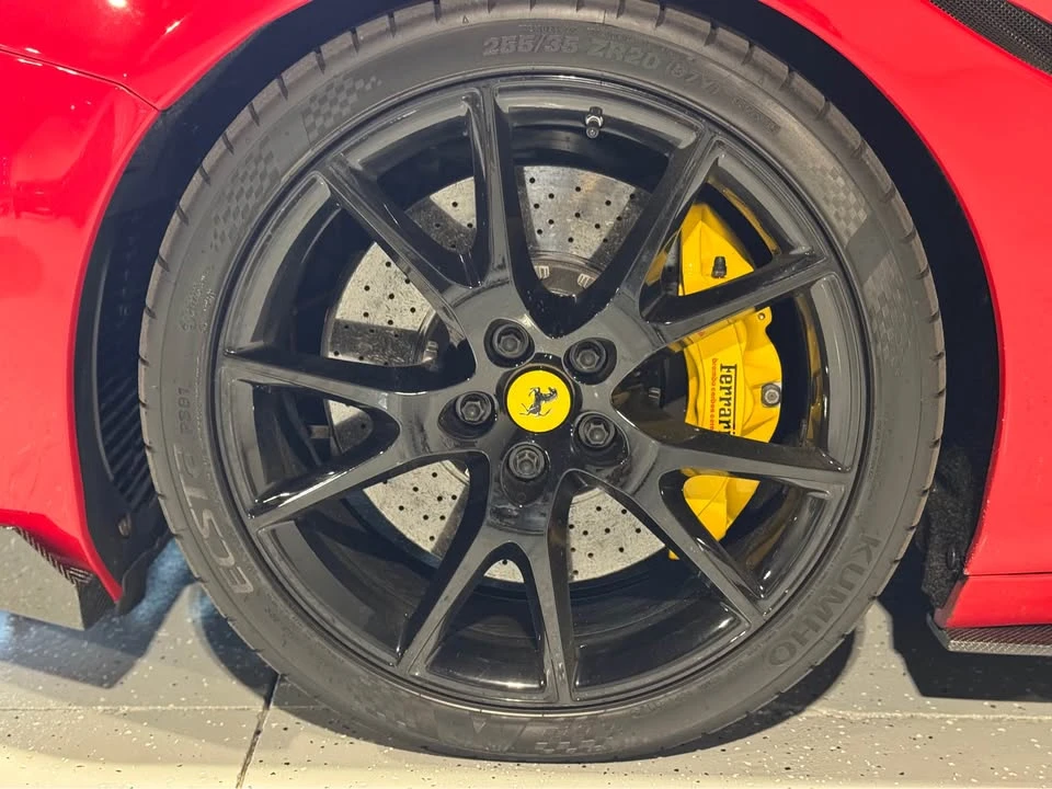 2017 Ferrari California T - Image 5 of 13