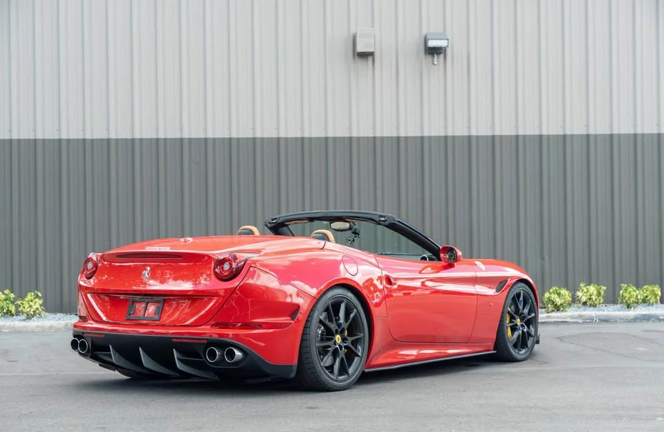 2017 Ferrari California T - Image 6 of 20