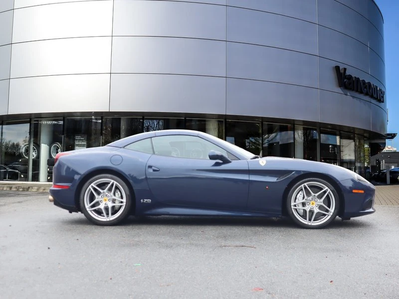 2017 Ferrari California T - Image 6 of 16