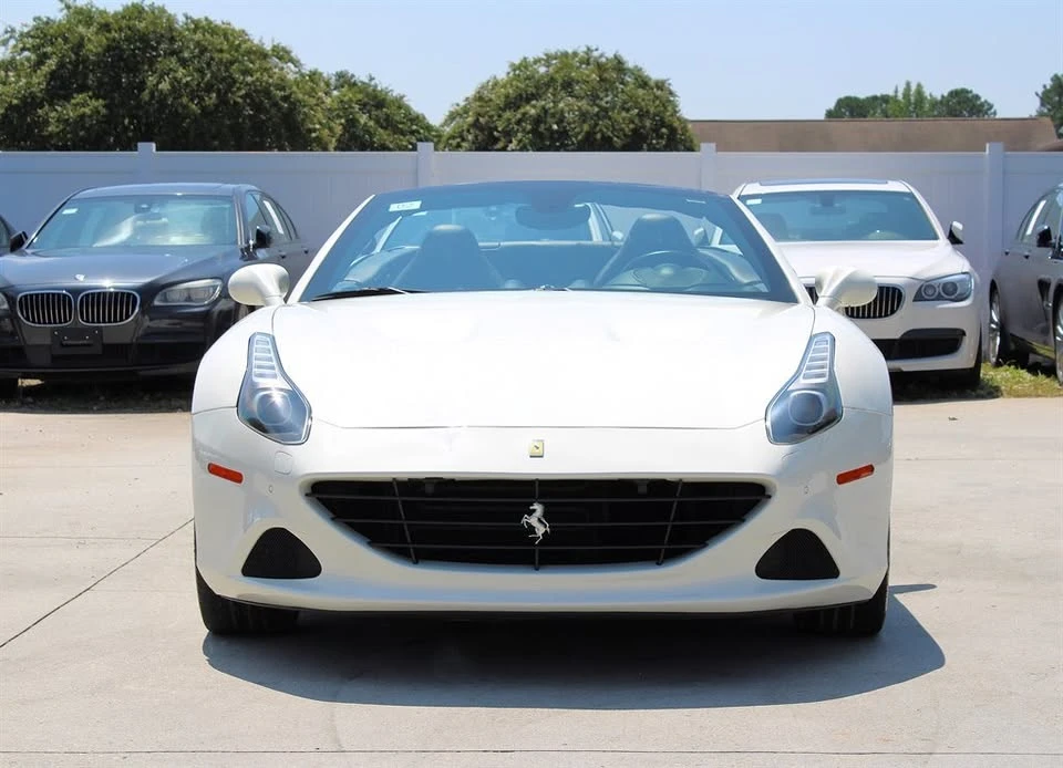 2017 Ferrari California T - Image 8 of 20
