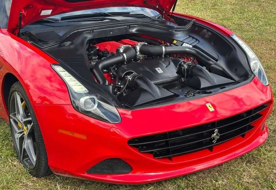 2017 Ferrari California T - Image 19 of 20