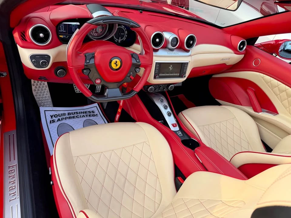 2017 Ferrari California T - Image 10 of 20