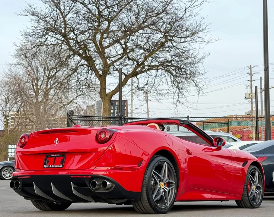 2017 Ferrari California T - Image 5 of 20