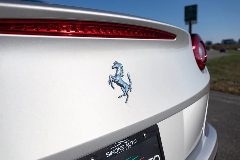 2017 Ferrari California T - Image 18 of 20