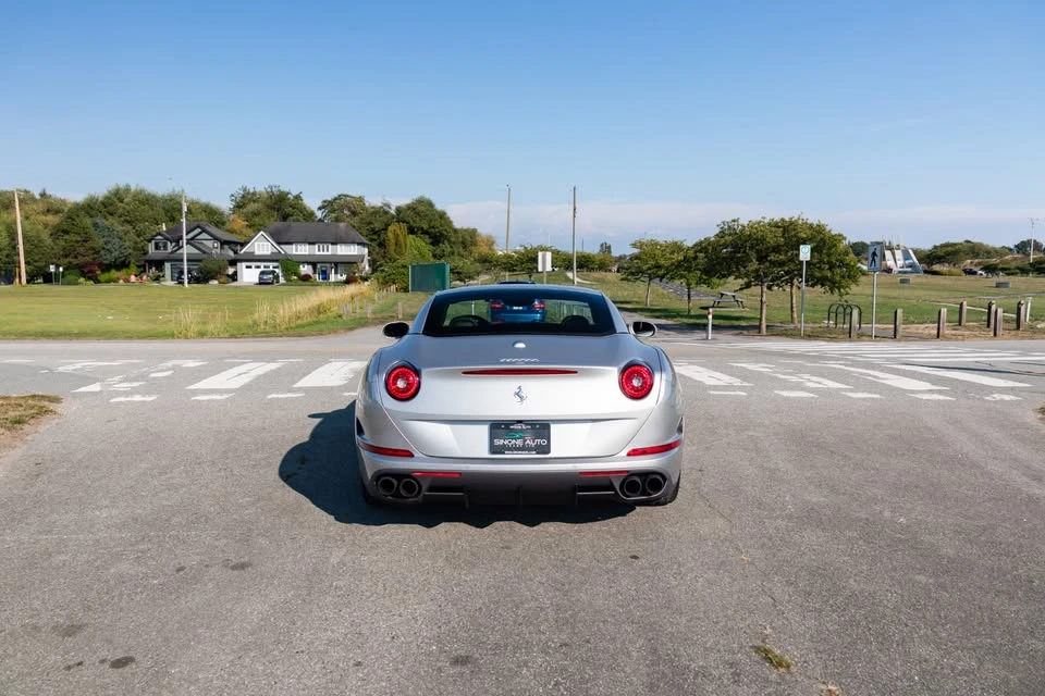 2017 Ferrari California T - Image 6 of 20