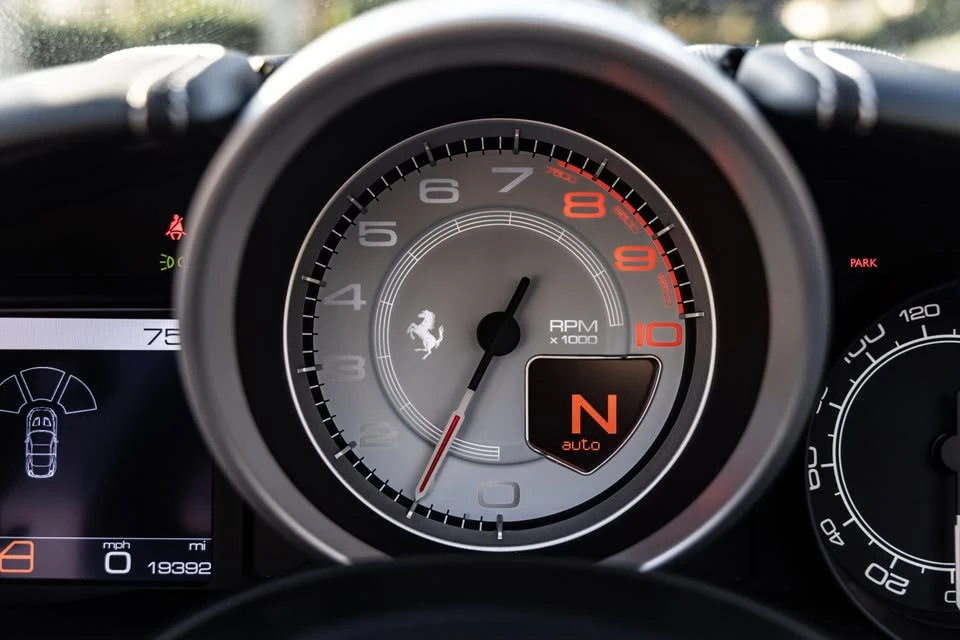 2017 Ferrari California T - Image 4 of 20