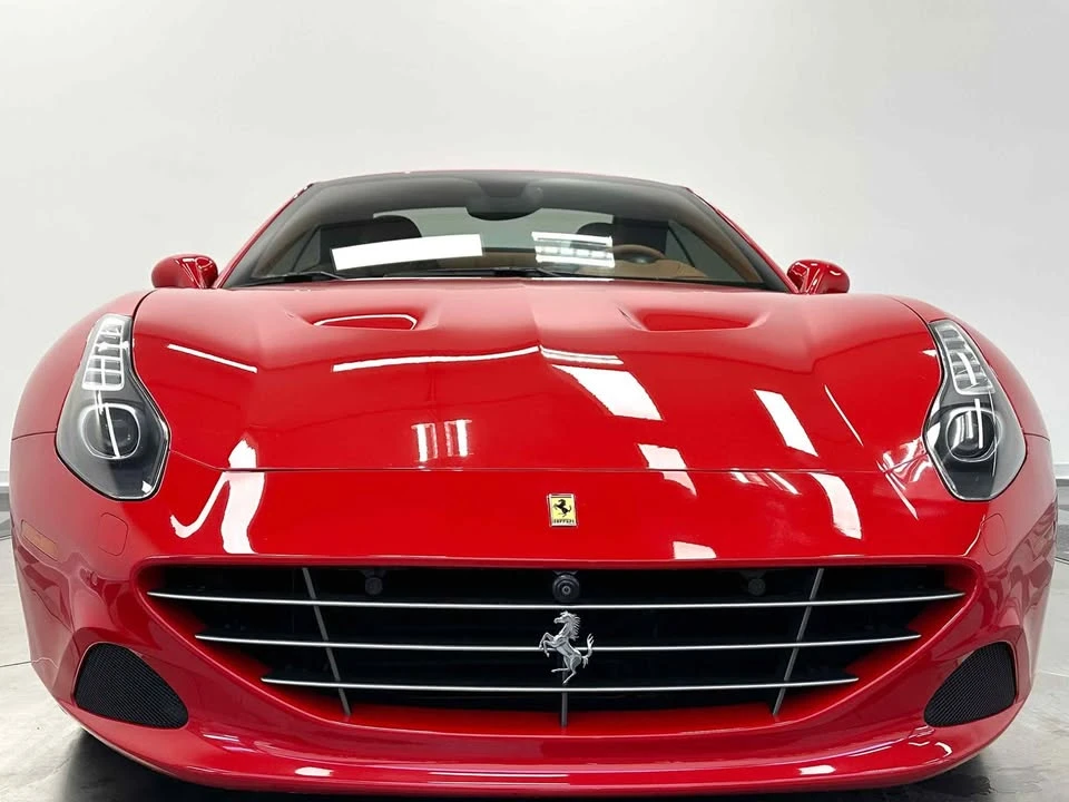 2017 Ferrari California T - Image 2 of 16