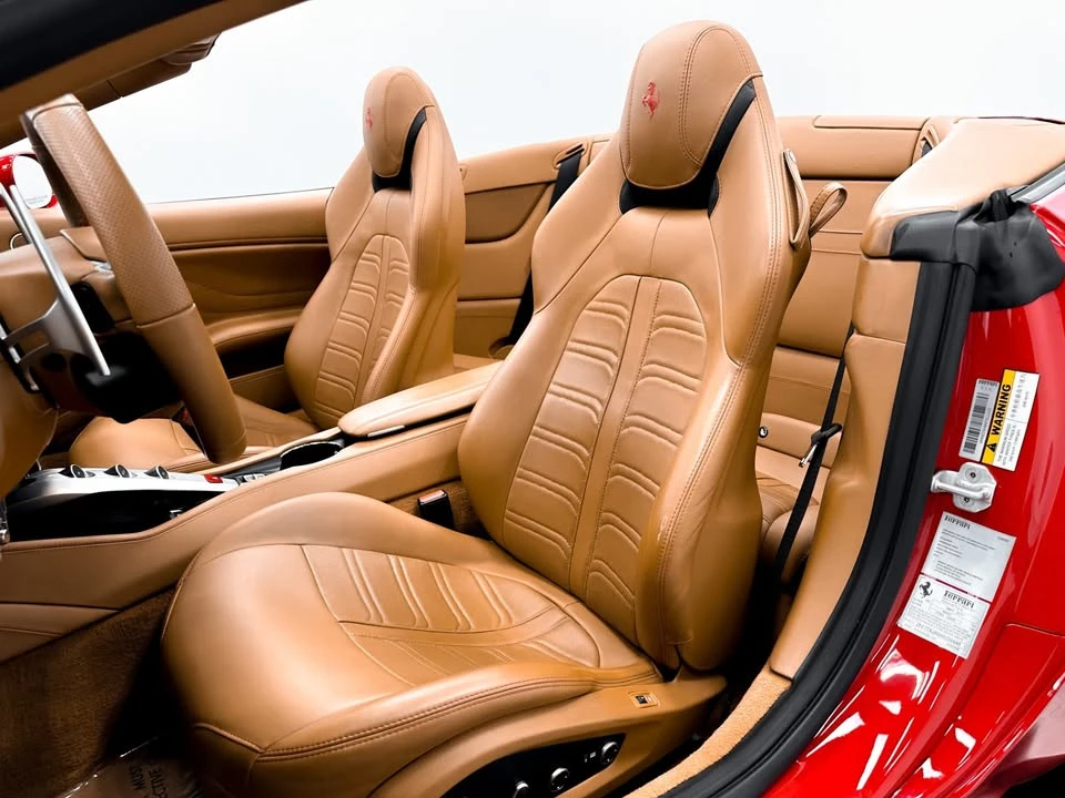 2017 Ferrari California T - Image 12 of 16