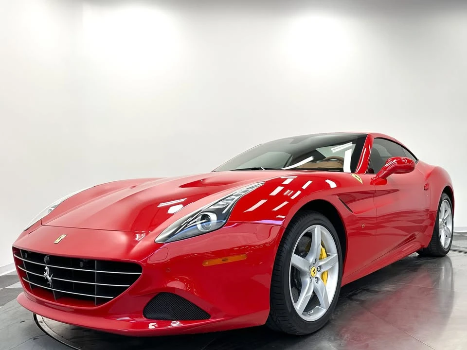 2017 Ferrari California T - Image 3 of 16